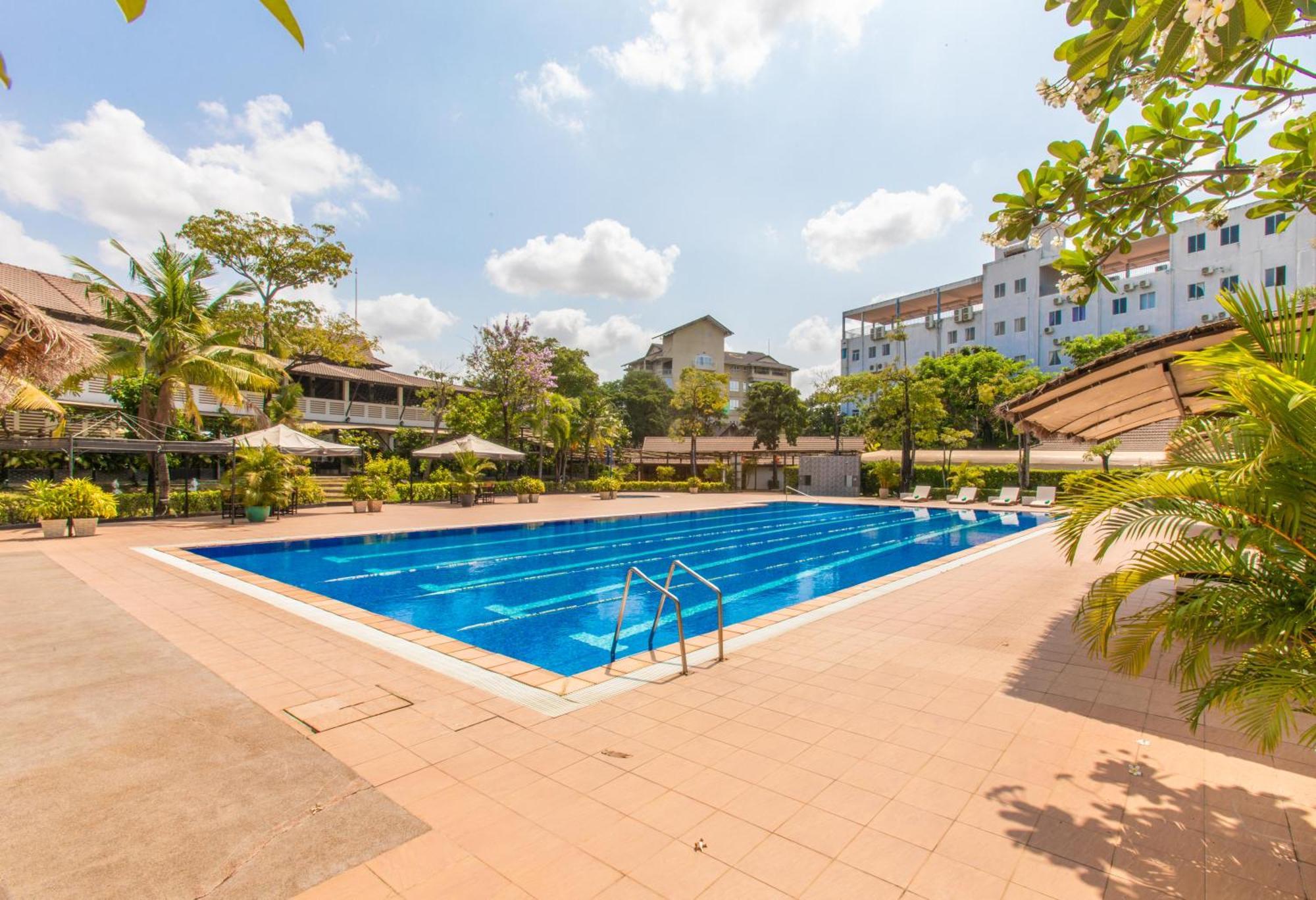 מלון פנום פן Cambodian Country Club מראה חיצוני תמונה